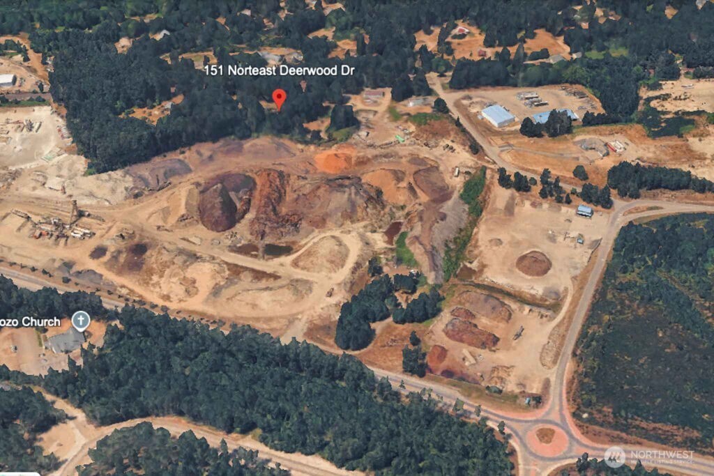 151 NE Deerwood Drive