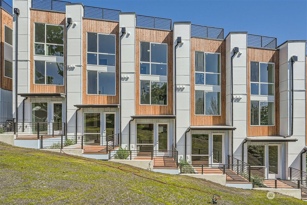 Photo of 1914 S Grand Street, Seattle, WA 98144 (MLS # 2184655)