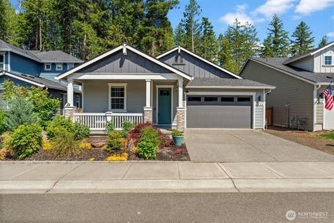Photo of 4625 Viridian Avenue SW, Port Orchard, WA 98367 (MLS # 2541970)
