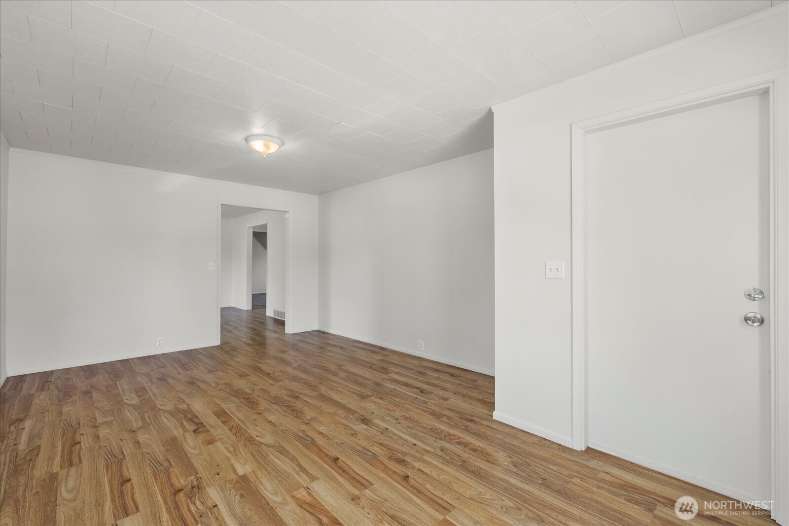 806 4th Street SE