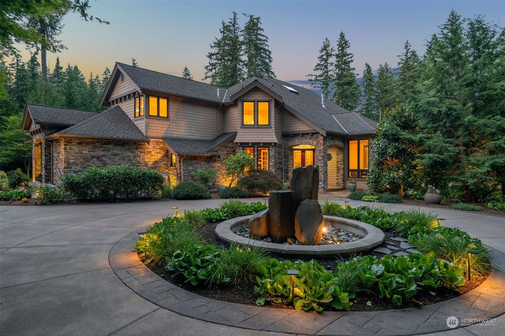 Photo of 8708 218th Avenue NE, Redmond, WA 98053 (MLS # 2143126)