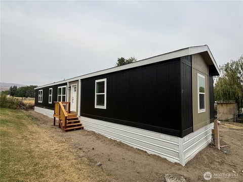 Photo of 2400 Tacoma Ave AVE #37, Bridgeport, WA 98813 (MLS # 2569894)