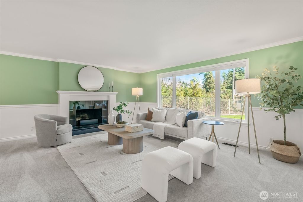 Photo of 17733 2nd Place NE, Shoreline, WA 98155 (MLS # 2443029)