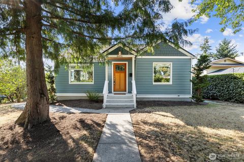 Photo of 6431 Beacon Avenue S, Seattle, WA 98108 (MLS # 2437847)