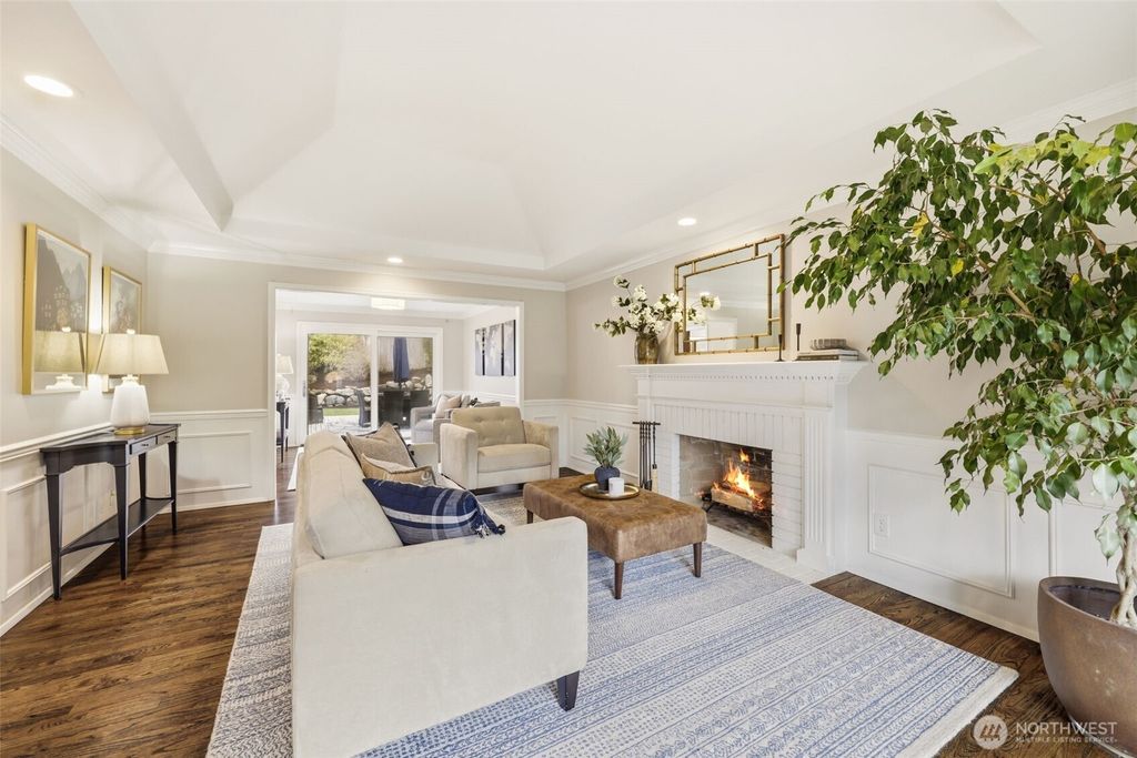 Photo of 2133 222nd Place NE, Sammamish, WA 98074 (MLS # 2486555)