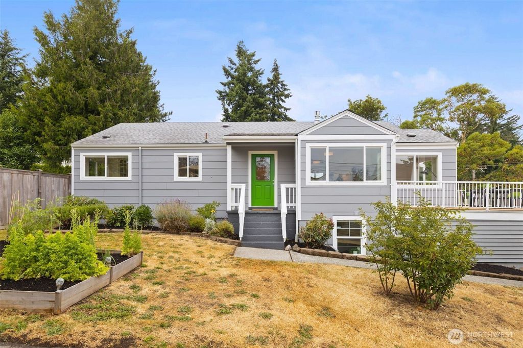 Photo of 10835 35th Avenue SW, Seattle, WA 98146 (MLS # 2554321)