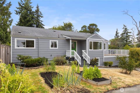 Photo of 10835 35th Avenue SW, Seattle, WA 98146 (MLS # 2554321)