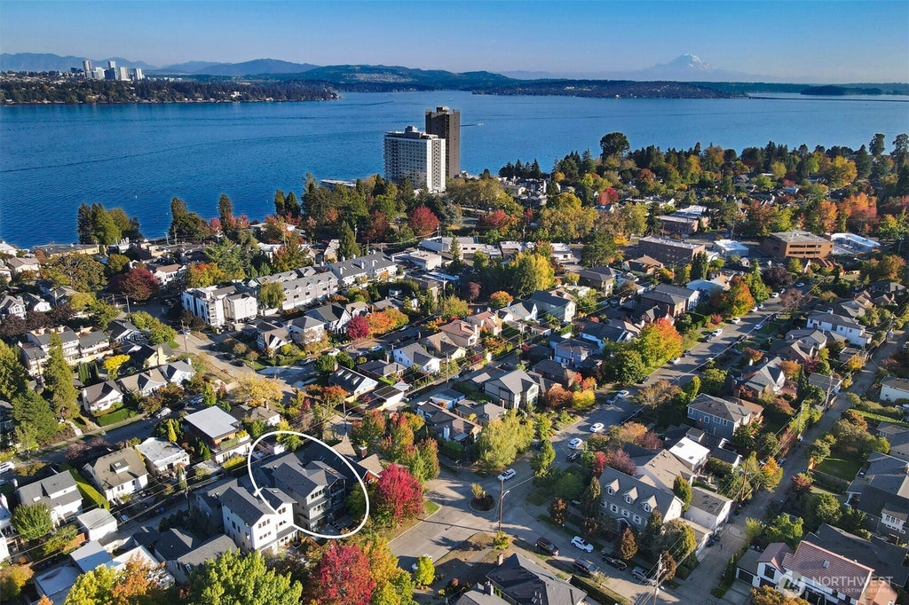 Photo of 2004 McGilvra Boulevard E, Seattle, WA 98112 (MLS # 2582669)