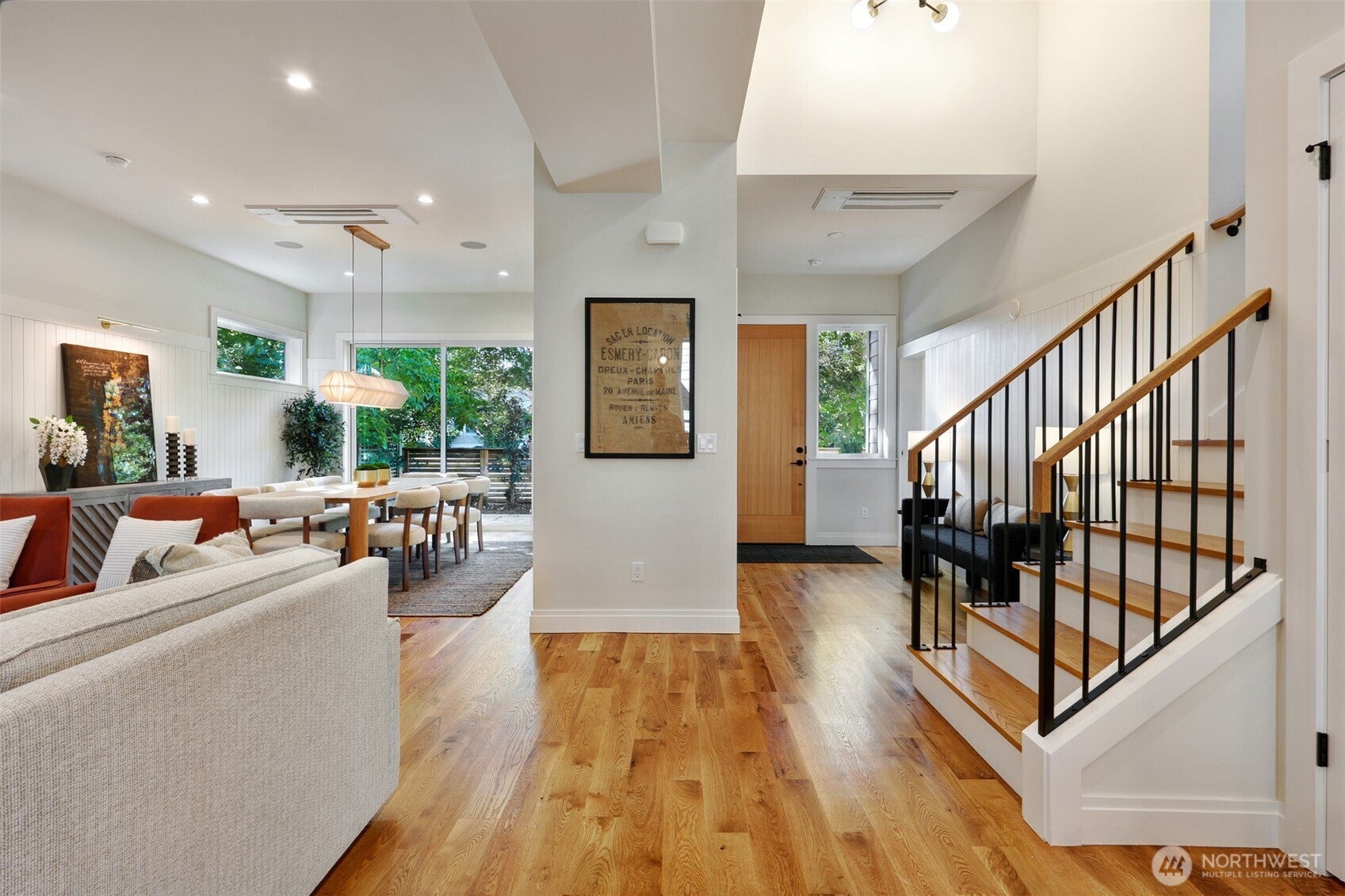 2004 McGilvra Boulevard E