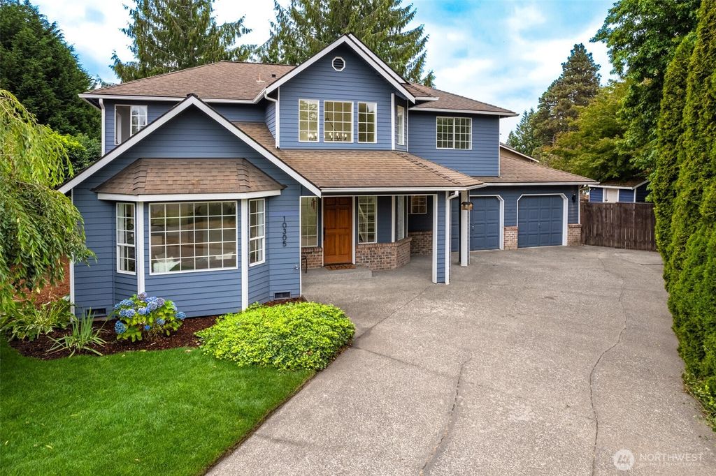 Photo of 10305 SE 190th Place, Renton, WA 98055 (MLS # 2420767)