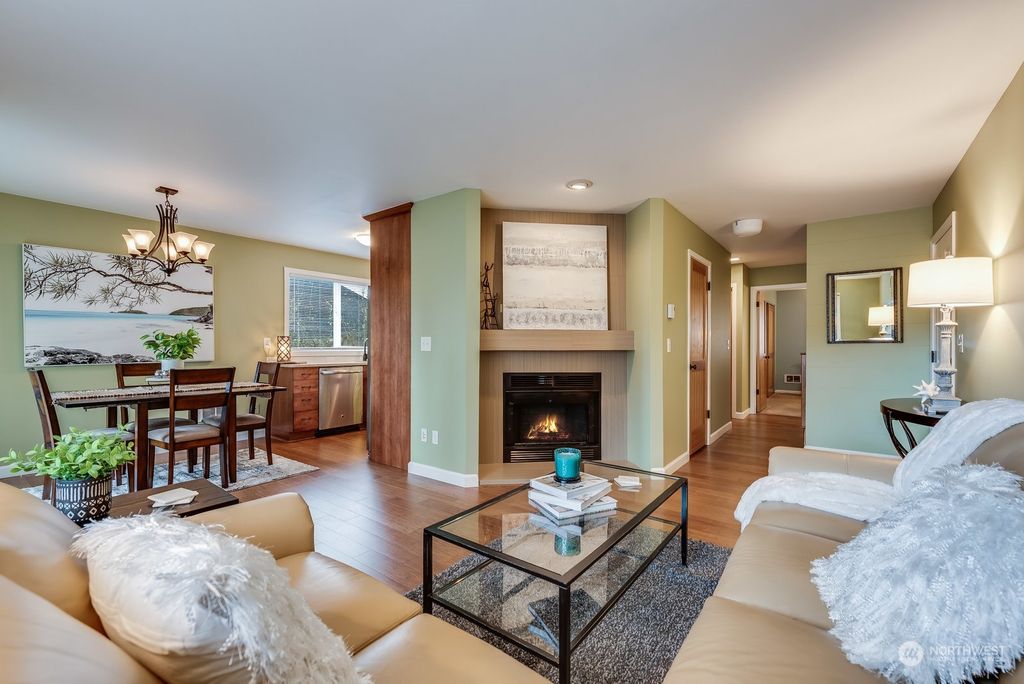 Photo of 17022 128th Lane NE, Woodinville, WA 98072 (MLS # 2033330)