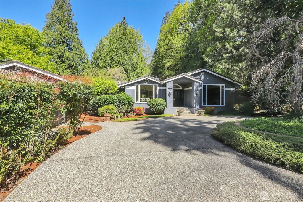 Photo of 13320 211th Place NE, Woodinville, WA 98077 (MLS # 2513662)