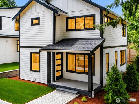 Photo of 12644 NE 80th Street, Kirkland, WA 98033 (MLS # 2571752)