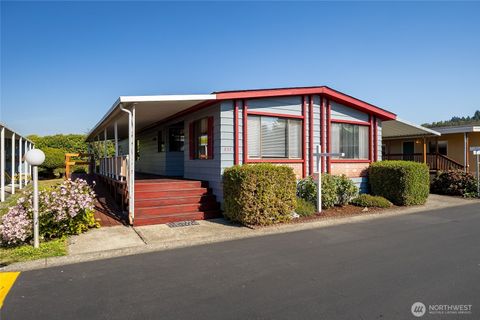 Photo of 3611 I Street NE #237, Auburn, WA 98002 (MLS # 2438480)