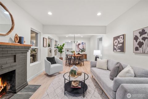 Photo of 610 W Halladay Street, Seattle, WA 98119 (MLS # 2451107)