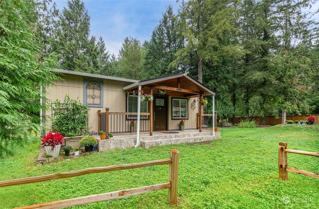 Photo of 5905 Preston Fall City Road SE, Fall City, WA 98024 (MLS # 2155757)