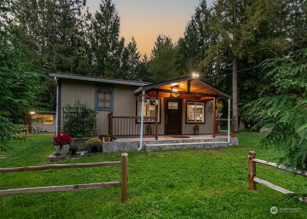 Photo of 5905 Preston Fall City Road SE, Fall City, WA 98024 (MLS # 2155757)