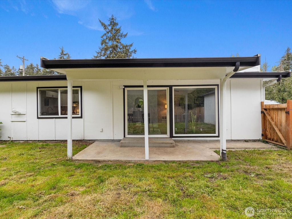 Photo of 4911 97th Street E, Tacoma, WA 98446 (MLS # 2495344)