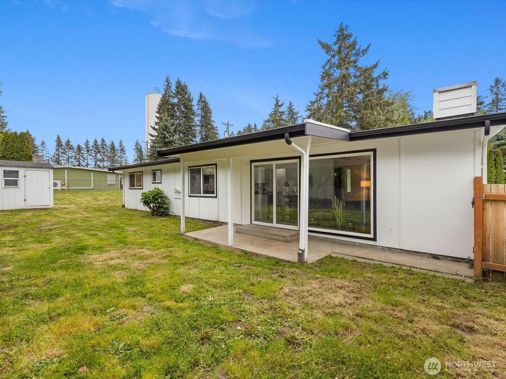 Photo of 4911 97th Street E, Tacoma, WA 98446 (MLS # 2495344)