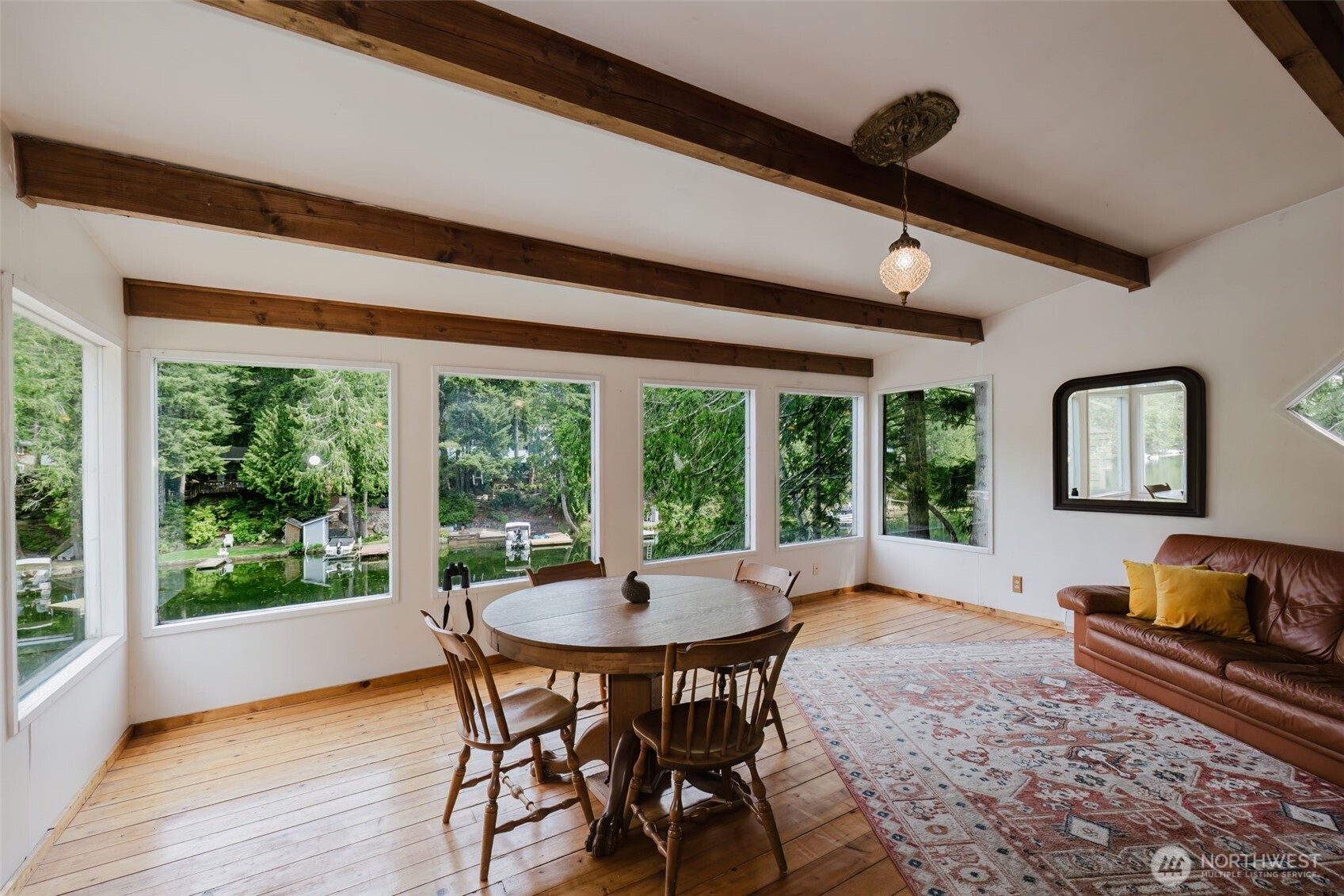 290 NE Lake Dr.