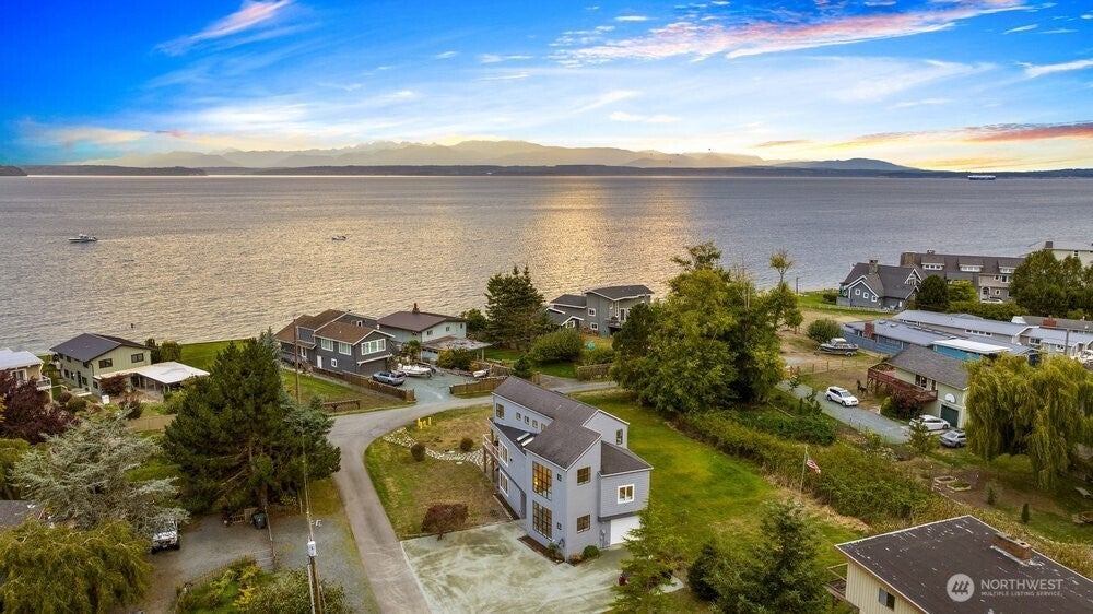 1281 Starfish Road