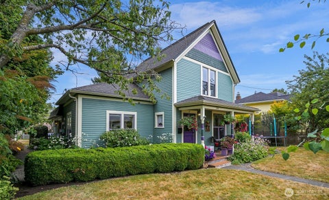Photo of 2318 Keesling Street, Bellingham, WA 98225 (MLS # 2574261)