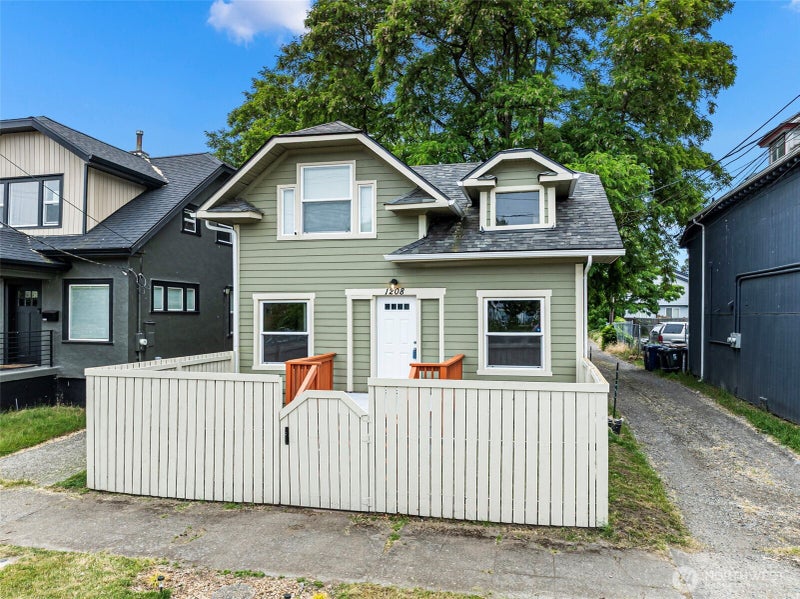 1208 S 14th Street