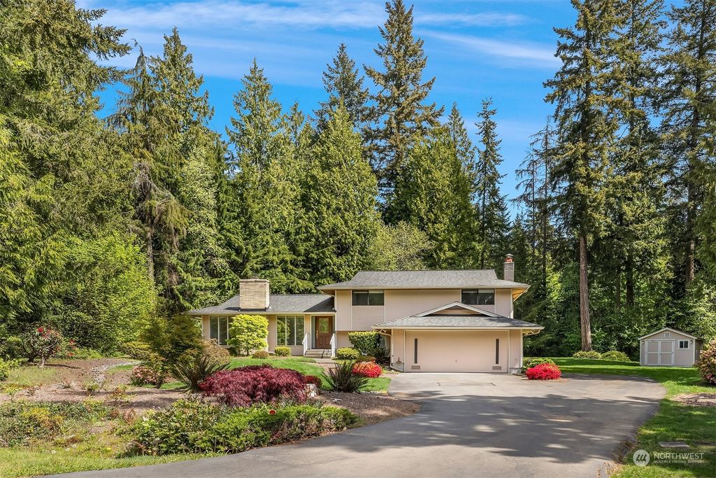Photo of 5611 138th Place SW, Edmonds, WA 98026 (MLS # 2233605)