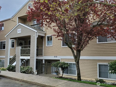 Photo of 5300 Harbour Pointe Boulevard #303-D, Mukilteo, WA 98275 (MLS # 2557071)