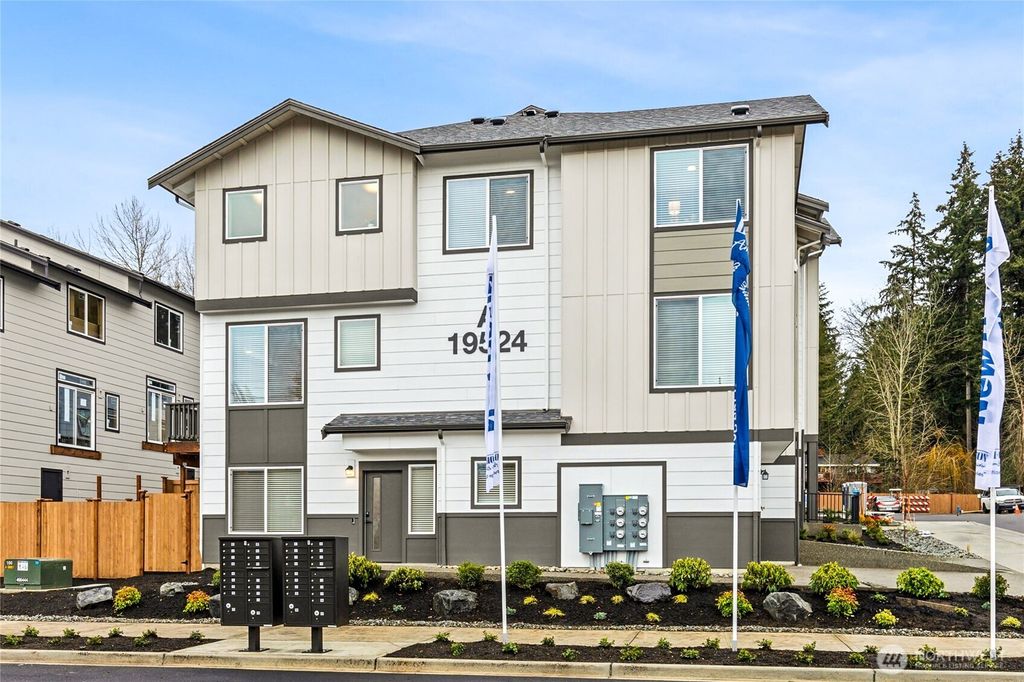 Photo of 19524 16th Avenue SE #E1, Bothell, WA 98012 (MLS # 2351679)