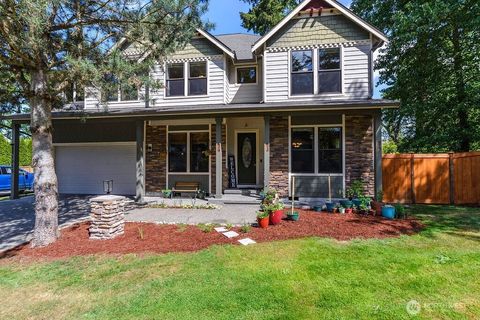 Photo of 1715 131 Street S, Tacoma, WA 98444 (MLS # 2373853)