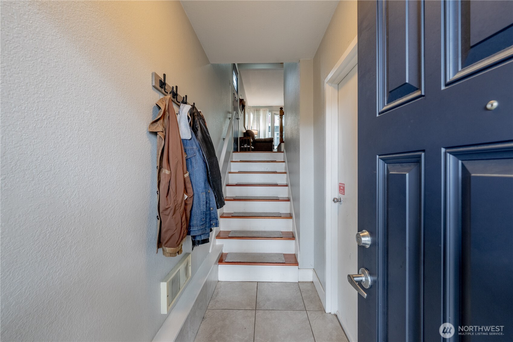 916 N 165th Street 7