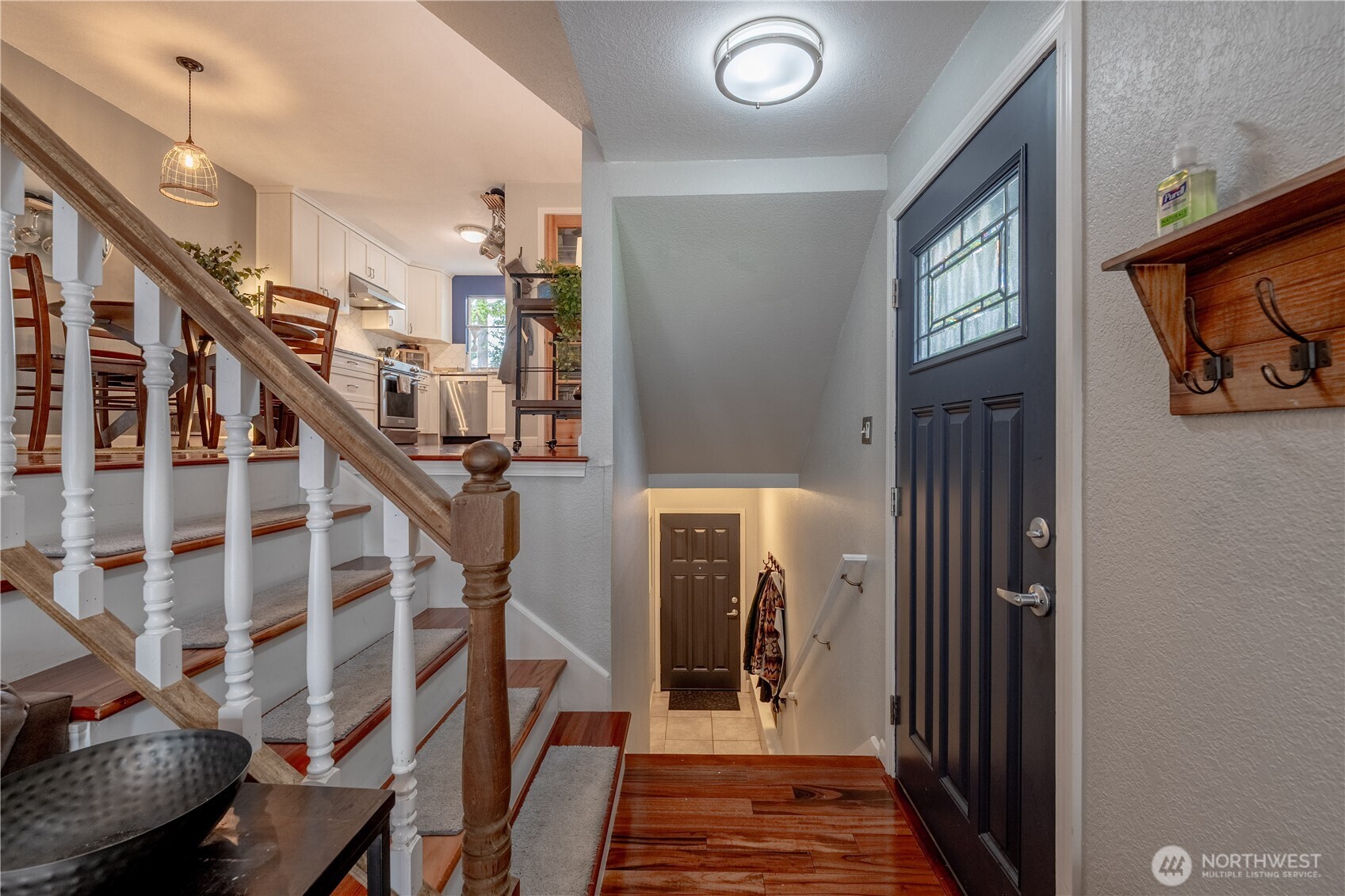 916 N 165th Street 7