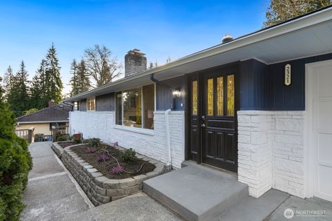 Photo of 2321 100th Avenue NE, Bellevue, WA 98004 (MLS # 2471660)