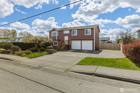 Photo of 115 3rd Avenue NW, Pacific, WA 98047 (MLS # 2509143)