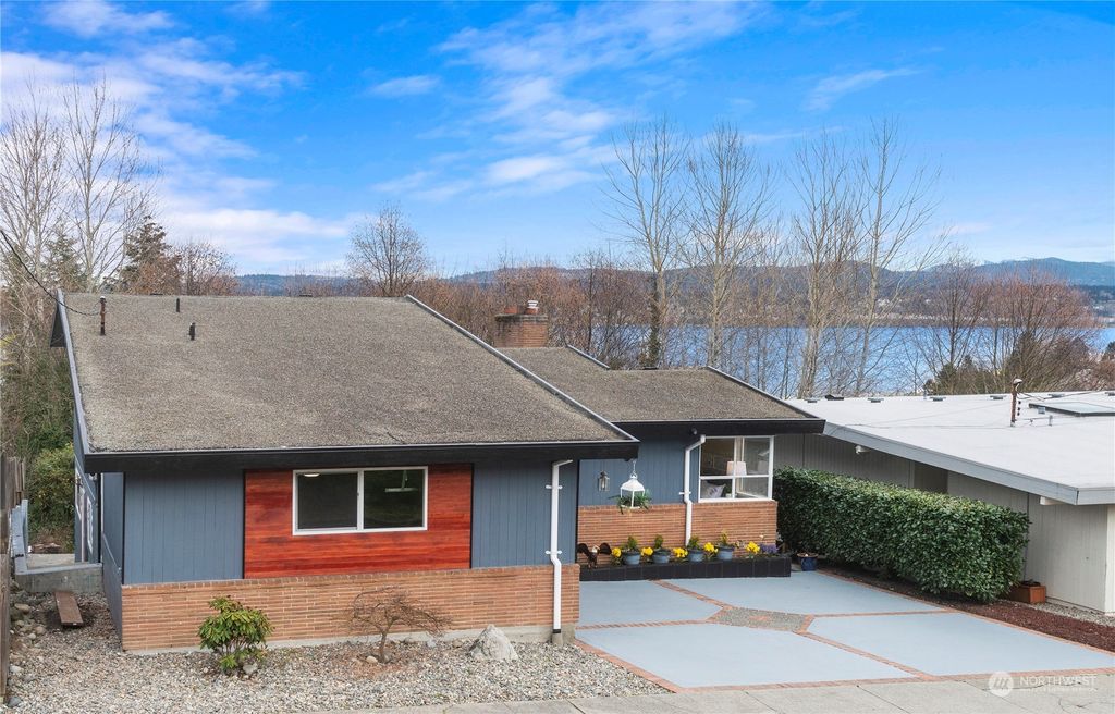 Photo of 10032 Waters Avenue S, Seattle, WA 98178 (MLS # 2039944)