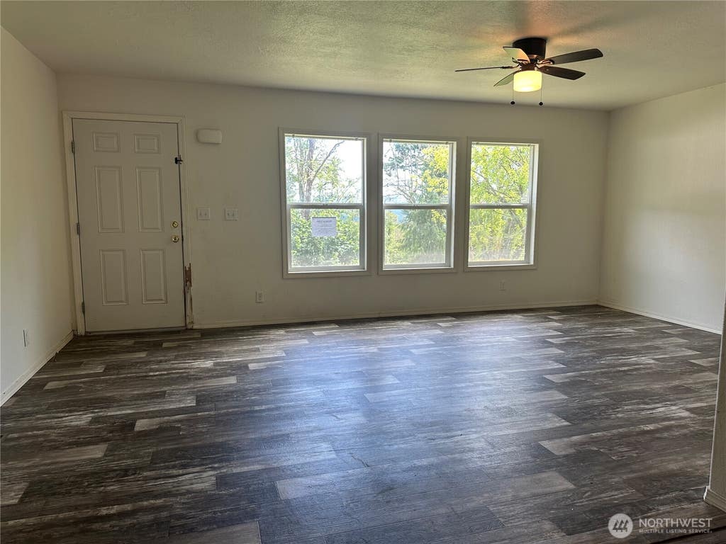 Photo of 3321 Mt Pleasant Road, Kelso, WA 98626 (MLS # 2550143)