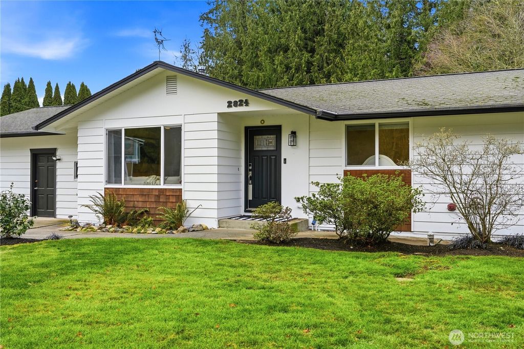 Photo of 2824 95th Drive SE, Lake Stevens, WA 98258 (MLS # 2483462)