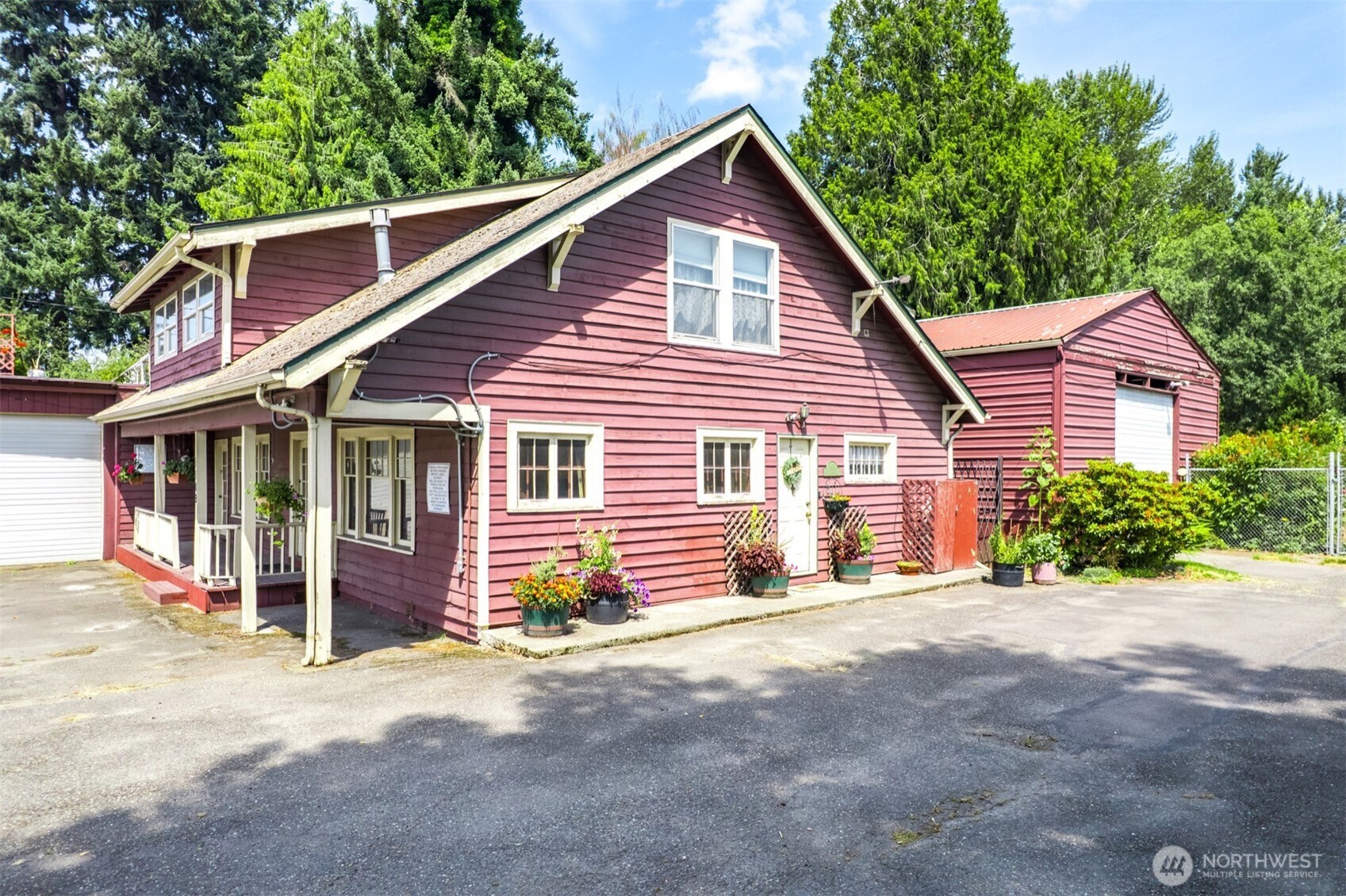 1109 Valley Avenue NW