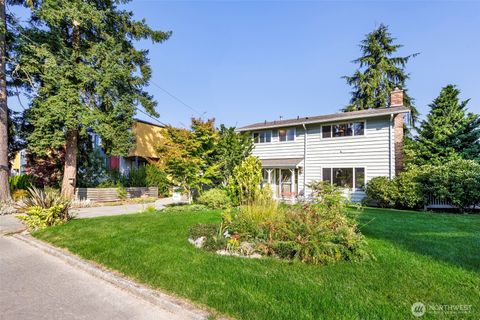 Photo of 12832 NE 84th Street, Kirkland, WA 98033 (MLS # 2436455)