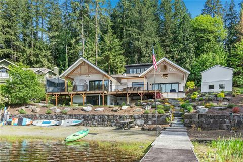 9803 Crystal Lake Drive Woodinville WA 98077