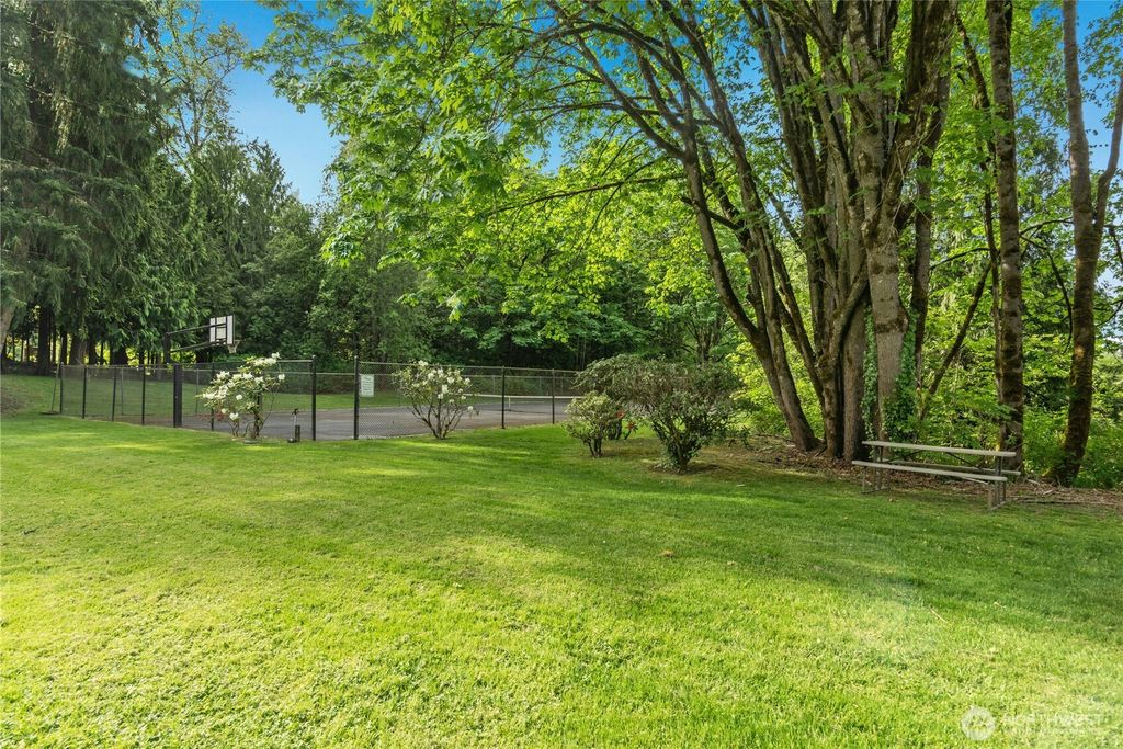 listing image 9360459186410074214