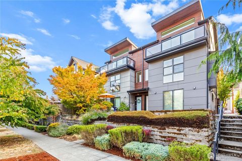 Photo of 1506 44th Avenue SW #B, Seattle, WA 98116 (MLS # 2437898)