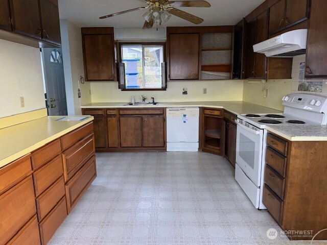 10122 Windward Drive NW