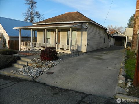 Photo of 19 3rd Street E, Tonasket, WA 98855 (MLS # 2458646)