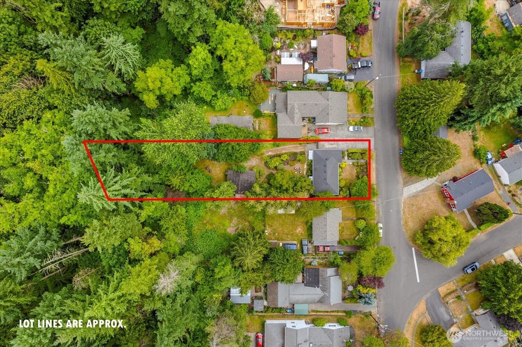 Photo of 16364 28th Pl NE Pl, Shoreline, WA 98155 (MLS # 2397453)