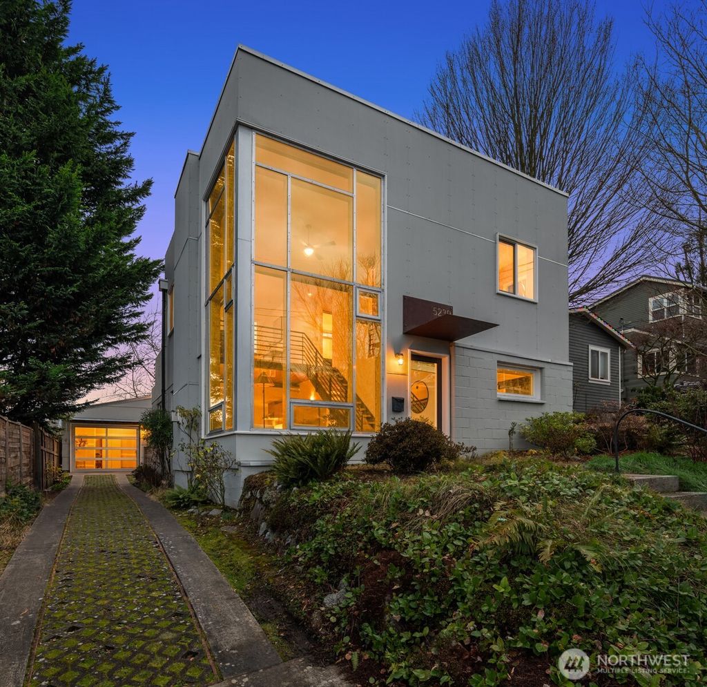 Photo of 5239 S Pearl Street, Seattle, WA 98118 (MLS # 2472378)