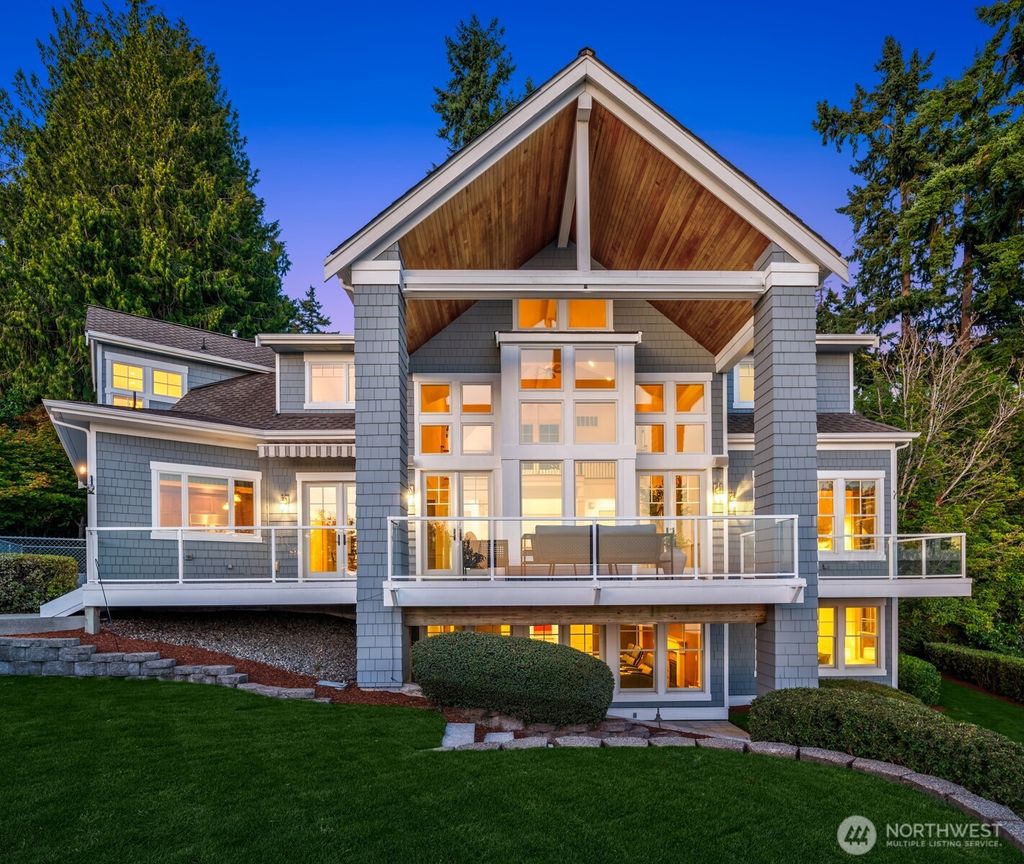 Photo of 8055 W Mercer Way, Mercer Island, WA 98040 (MLS # 2397224)