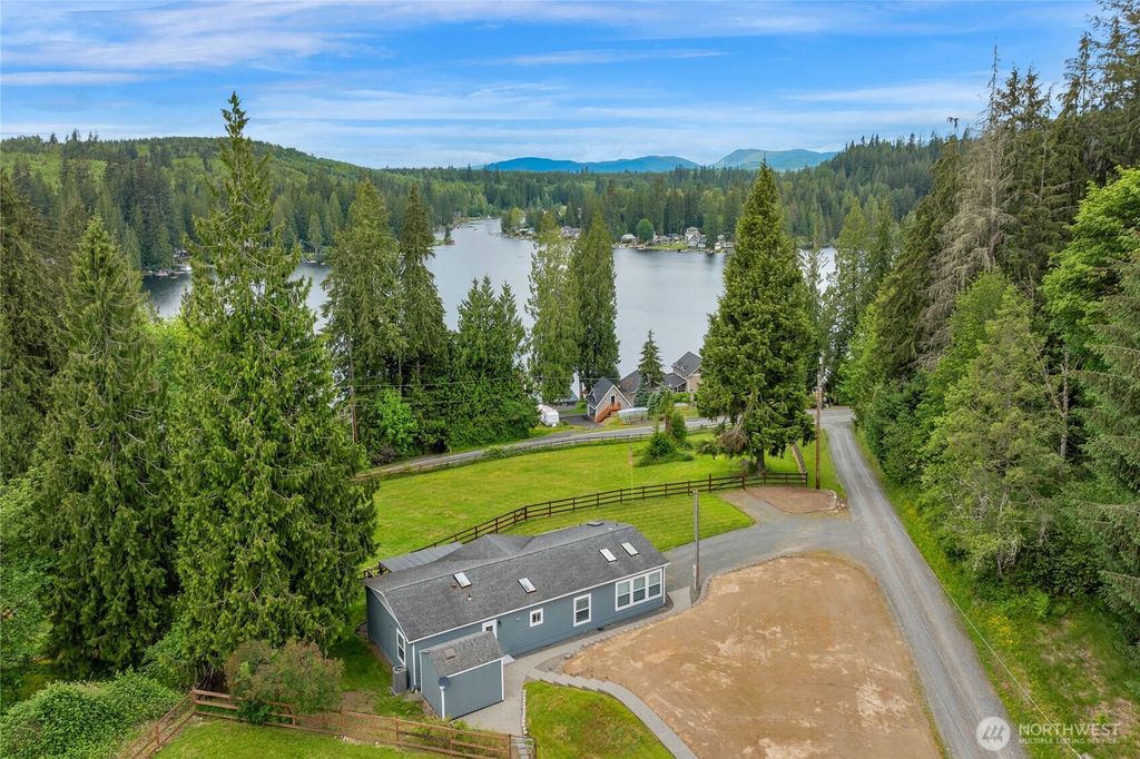 Photo of 2504 233rd Avenue SE, Snohomish, WA 98290 (MLS # 2435094)