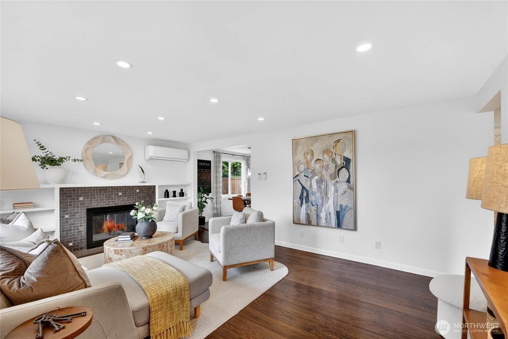 Photo of 208 NW 43rd Street, Seattle, WA 98107 (MLS # 2511473)